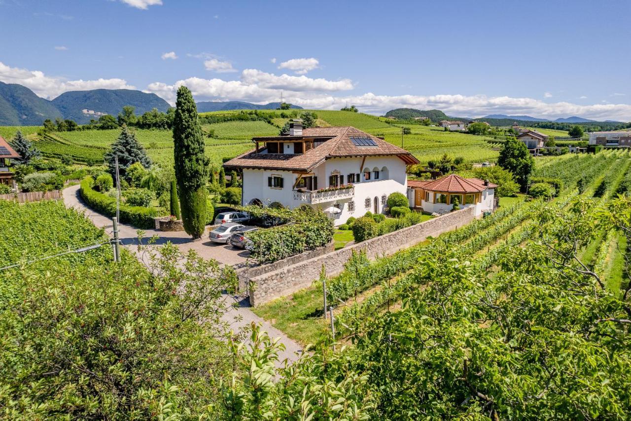 Haus Oberhofer Bed and Breakfast Cornaiano Exterior foto